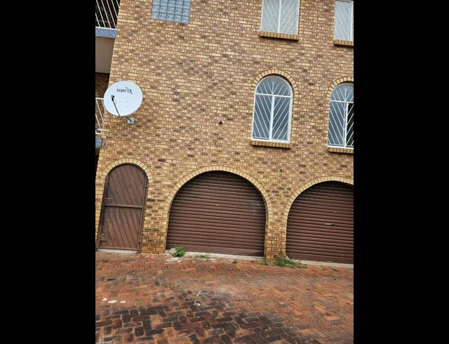14 BEDROOM APARTMENT FOR SALE IN LAUDIUM